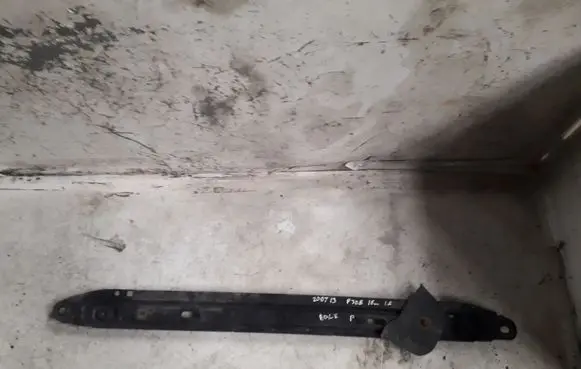 Peugeot 308 Front bumper cross member