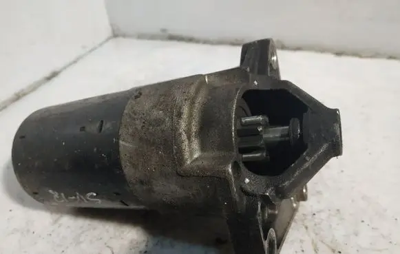 Renault Scenic I Starter motor 0001106017