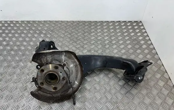 BMW 2 F45 Rear wheel hub 