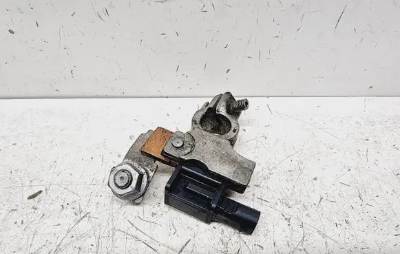 Volvo V40 Cross country Battery relay fuse 31328485 30644809