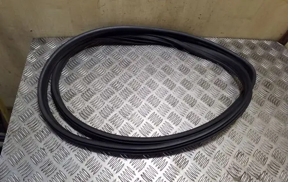 Front door rubber seal