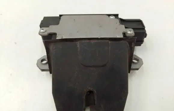 Ford Focus Tailgate/trunk/boot lock/catch/latch 01041111906