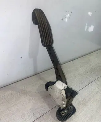 Volvo S80 Accelerator throttle pedal 9496821 A500 00776911