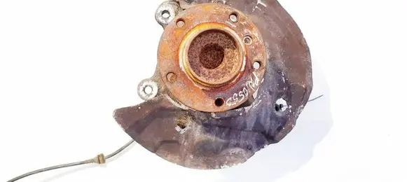 BMW 1 E81 E87 Front wheel hub