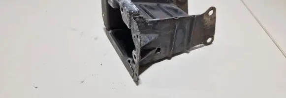 Mercedes-Benz B W245 Front bumper mounting bracket