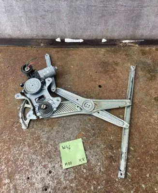 Toyota Yaris Front door window regulator with motor 0621009982 8571952030