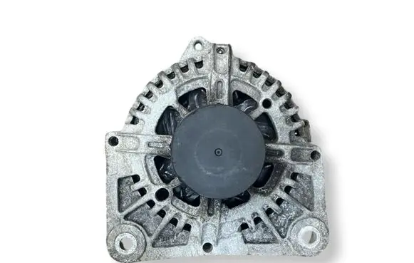 Nissan NV200 Generator/alternator TG11C034 LRA02893