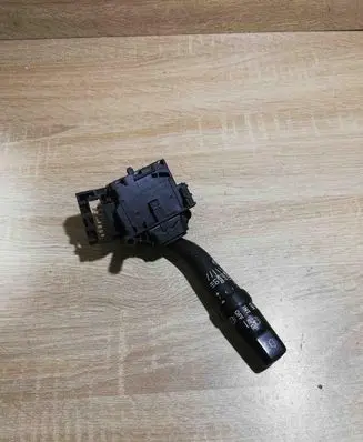 Toyota Avensis T250 Wiper control stalk 8465205170