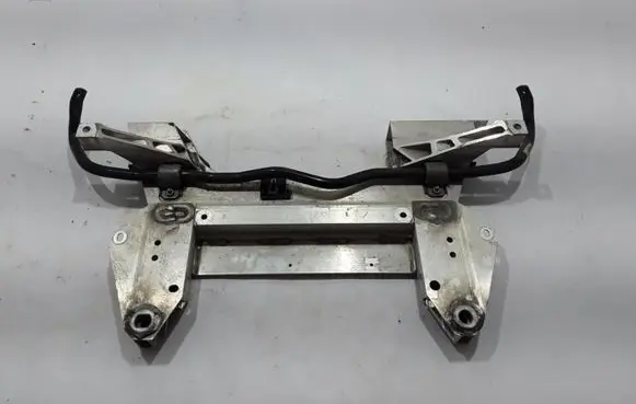 Peugeot 2008 II Front subframe 9825331880