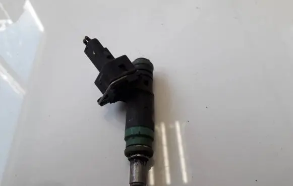 Ford Focus Fuel injector 98MFBA X230P07155