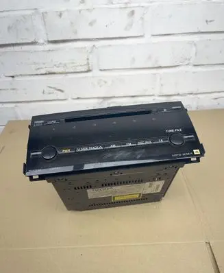 Toyota Prius (NHW20) Radio/CD/DVD/GPS head unit 8612047240