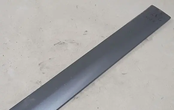 Opel Vectra C Rear door trim (molding) 13105720 464192822