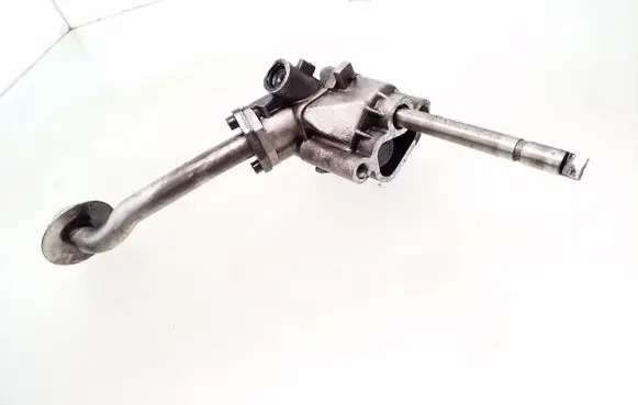 Volkswagen PASSAT B5 Oil pump 026115153A 026115109B