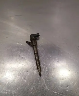 Fuel injector