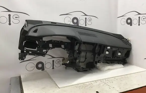 Subaru Outback (BT) Dashboard