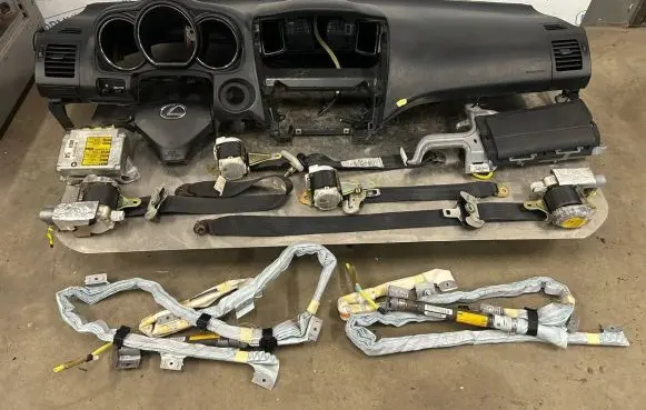 Lexus RX 300 Dashboard 5595048030 5597348020 5584348040