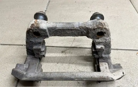 Volvo XC60 Rear brake caliper