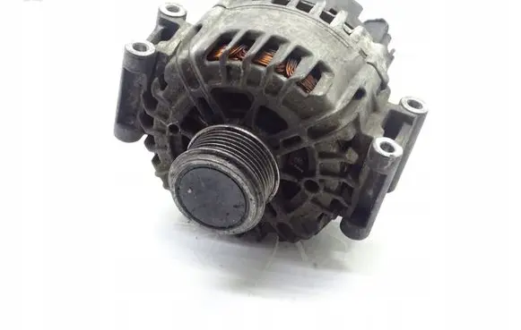 Volkswagen PASSAT B8 Generator/alternator