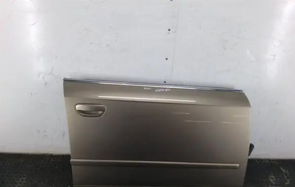 Audi A4 S4 B7 8E 8H Front door LY1Q