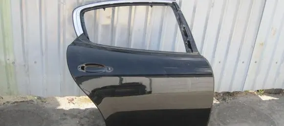 Maserati Quattroporte Rear door 67062200