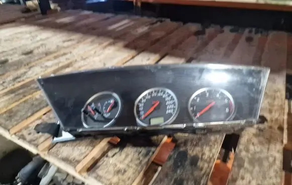 Nissan Primera Speedometer (instrument cluster)