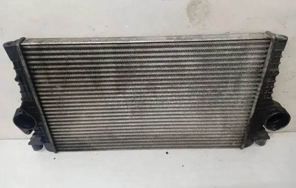 Volkswagen Sharan Intercooler radiator 7M3145804