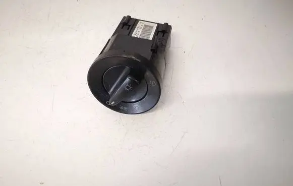 Volkswagen Lupo Light switch 1C0941531