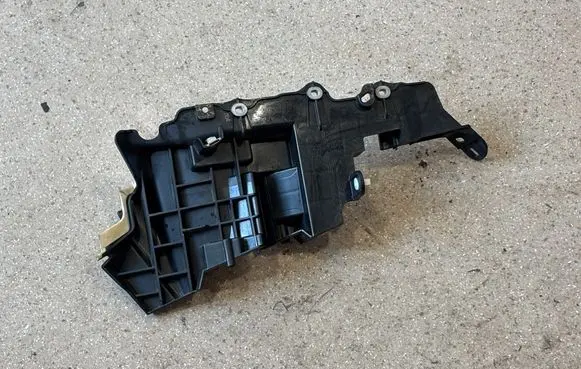 BMW X5 G05 Other engine bay part 8791291