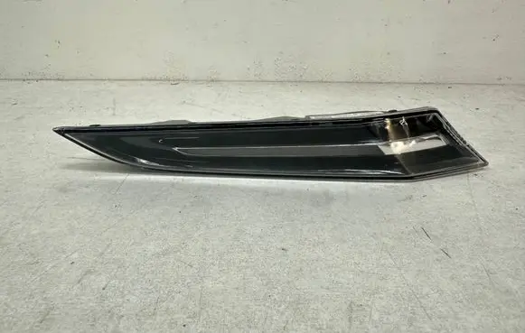 Porsche 911 992 Front fender indicator light 992953042C 992953042 992.953.042.C