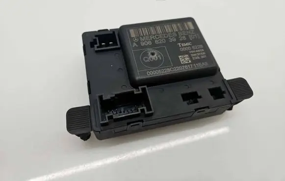 Mercedes-Benz Sprinter W906 Door control unit/module A9068203926 00005228