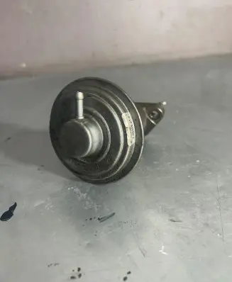Audi A6 S6 C6 4F EGR valve 70030904 059131505