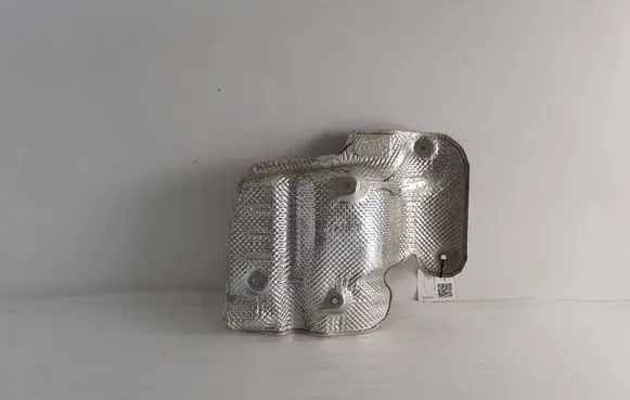 Porsche Macan (95B) Heat shield in engine bay 95B301328