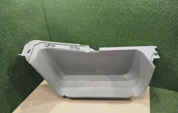 Man TGE 1gen Front sill trim cover 7C0863778