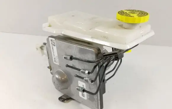 Jeep Grand Cherokee WL Master brake cylinder 68545852AB
