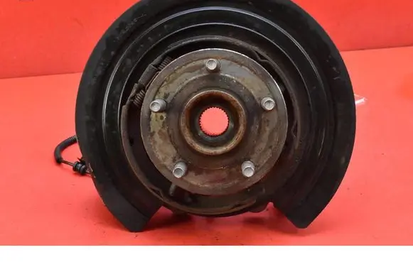 Jeep Grand Cherokee Front wheel hub spindle knuckle 