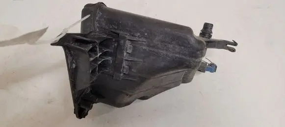 BMW 5 F10 F11 Coolant expansion tank/reservoir