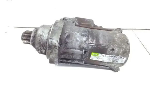 Volkswagen PASSAT B6 Starter motor 02M911023N