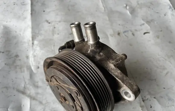 Toyota Land Cruiser (J120) Water pump 4181000013