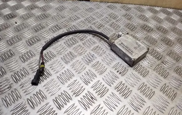 Mercedes-Benz ML W163 Headlight ballast module Xenon