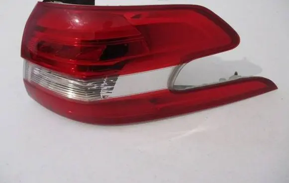 Peugeot 308 Rear/tail lights 9678093880