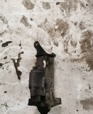 Volvo XC70 Starter motor