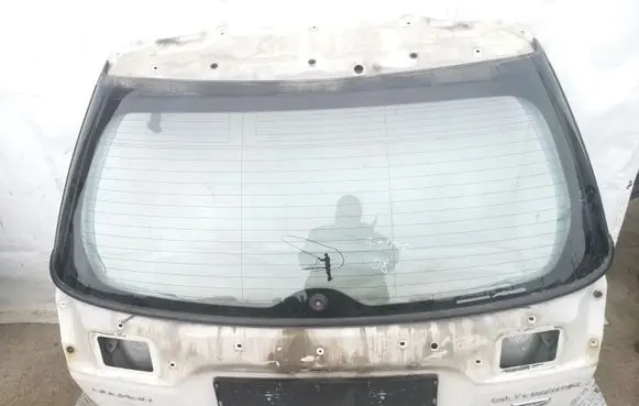 Subaru Outback Tailgate/trunk/boot lid