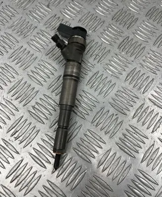 BMW 7 E65 E66 Fuel injector 7788812