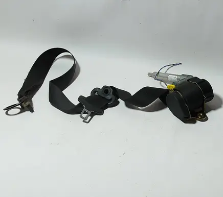 Mercedes-Benz A W168 Front seatbelt 0560838901 566063600b02