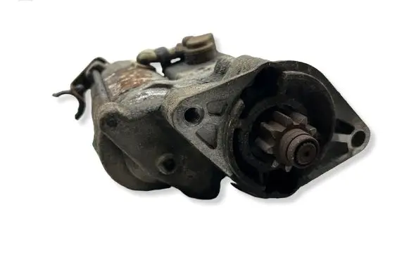 Toyota Yaris Starter motor 