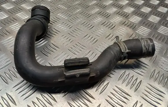 Audi A4 S4 B6 8E 8H Engine coolant pipe/hose 8E0121101C