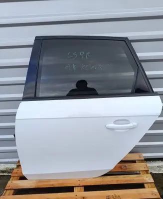 Audi A4 S4 B8 8K Rear door 8K0LS9R