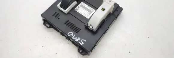 Skoda Fabia Mk2 (5J) Central body control module 6R7937085D