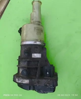 Ford Galaxy Power steering pump BG913K514