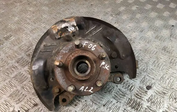 Subaru Forester SG Front wheel hub